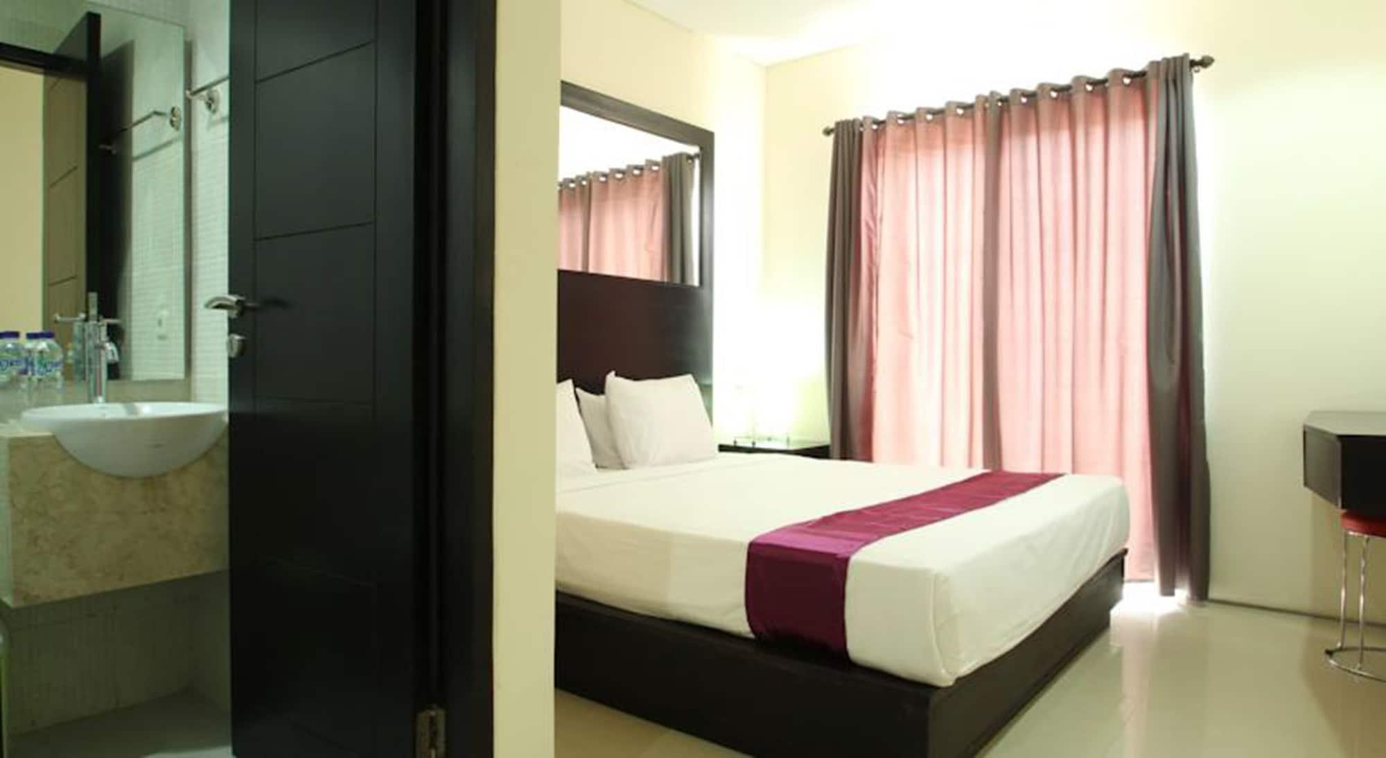 Airport Kuta Hotel And Residences Tuban Extérieur photo