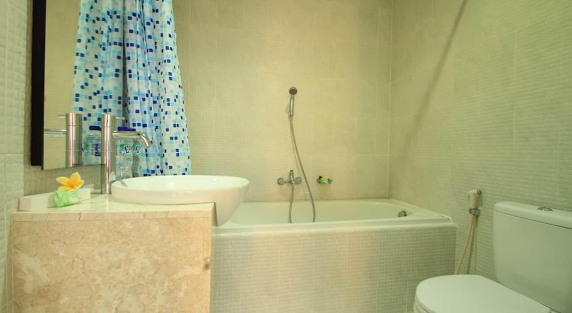 Airport Kuta Hotel And Residences Tuban Extérieur photo