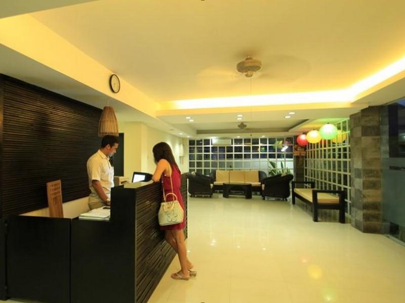 Airport Kuta Hotel And Residences Tuban Extérieur photo