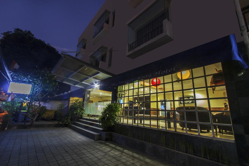 Airport Kuta Hotel And Residences Tuban Extérieur photo