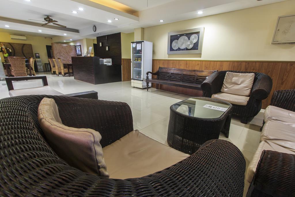 Airport Kuta Hotel And Residences Tuban Extérieur photo